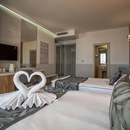 Havana Hotel Golden Sands